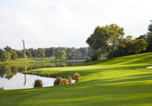 What is the Dress Code for Dining Areas at Country Clubs in Northwest Louisiana?